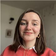 Élève de classe préparatoire littéraire j'ai développé des compétences solides en organisation ainsi qu'une pédagogie adaptée.